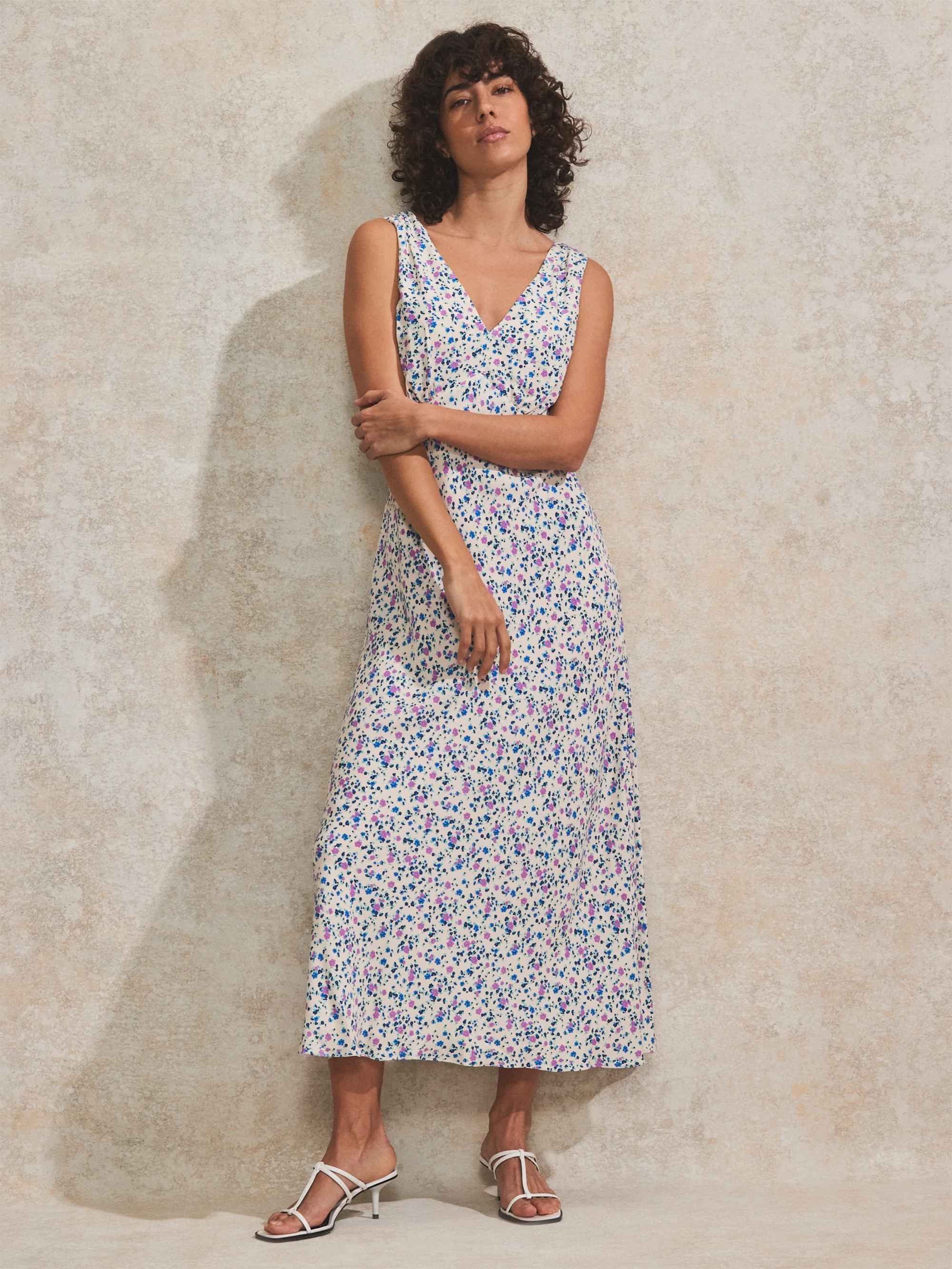 Petite Ditsy-Print V-Neck Midi Dress